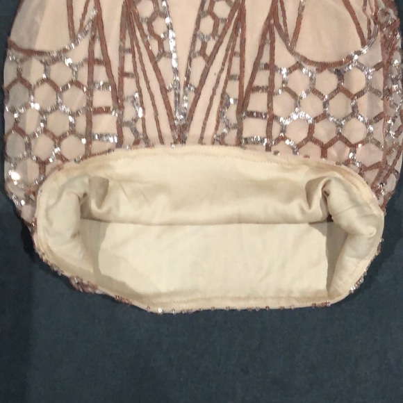 Windsor Glamour Dress - Picture 14 of 16